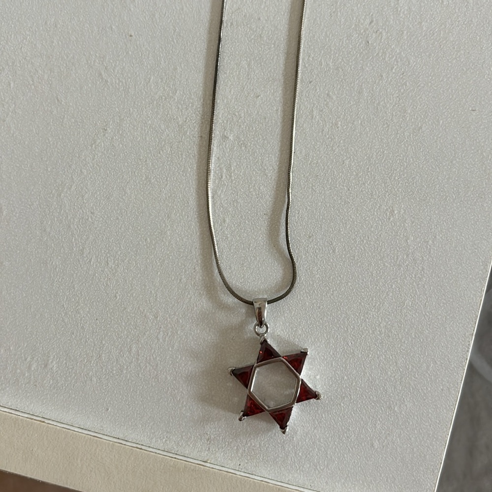 Red Jewish star necklace